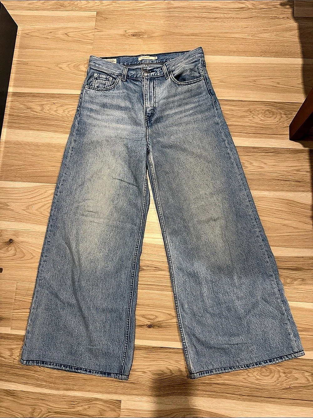 Levi's Loose Wide Leg Jeans Waist 26 Blue